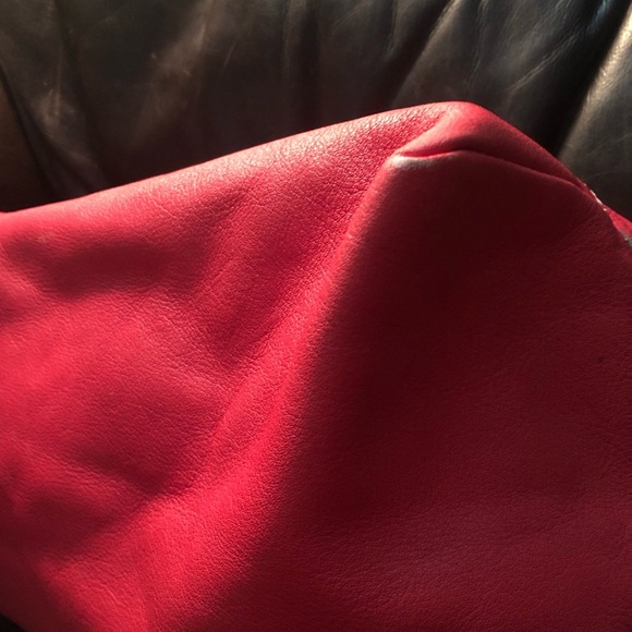 Mulberry Pinkish Red Shoulder Bag with Gold Hardware **Wear on corners and strap - Picture 10 of 16